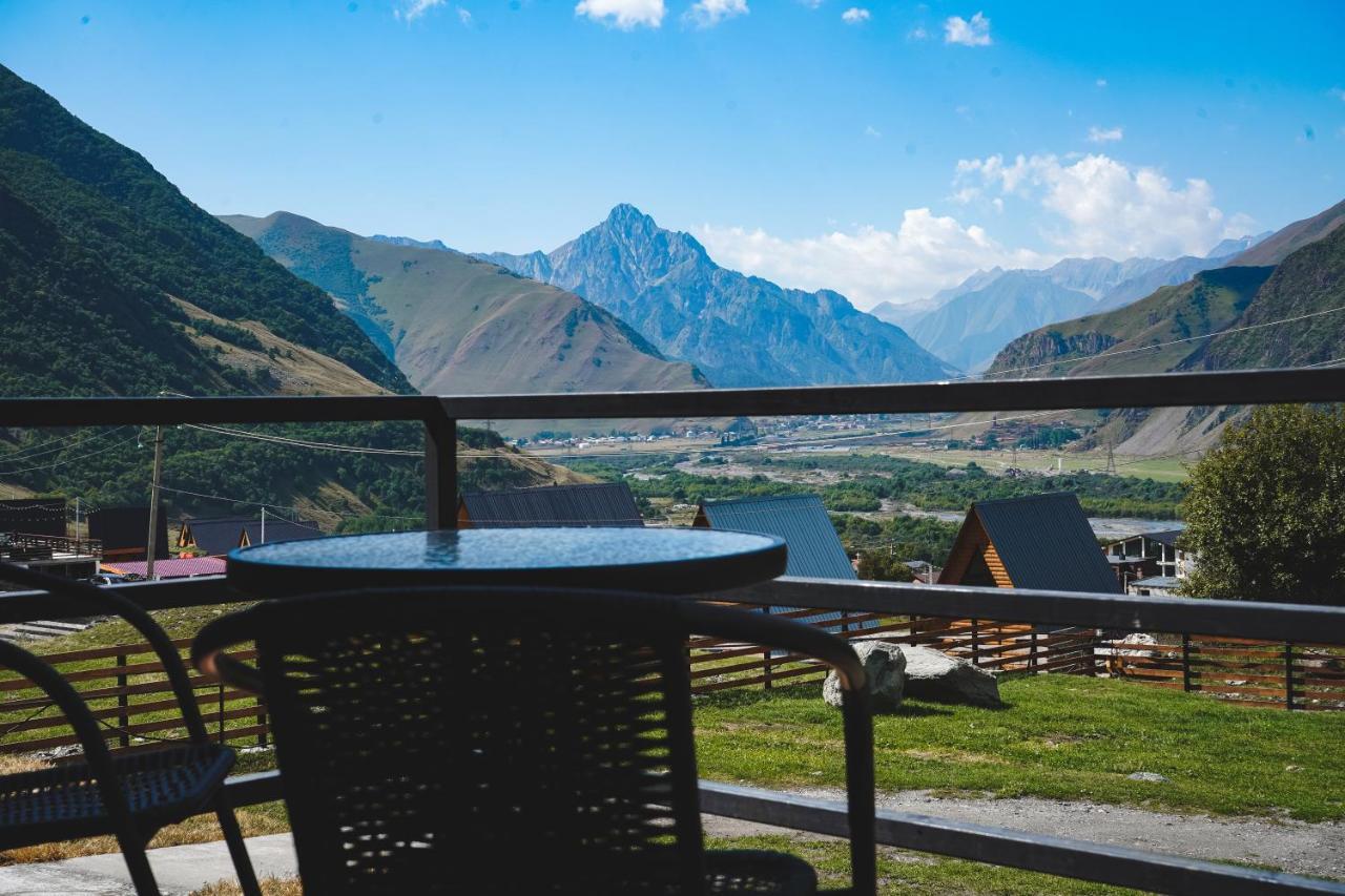 Misty Rocks Kazbegi Apartamento Exterior foto