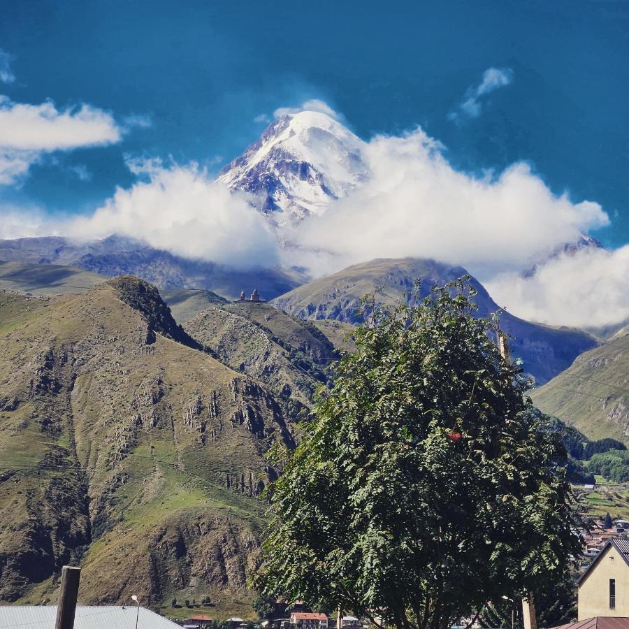 Misty Rocks Kazbegi Apartamento Exterior foto