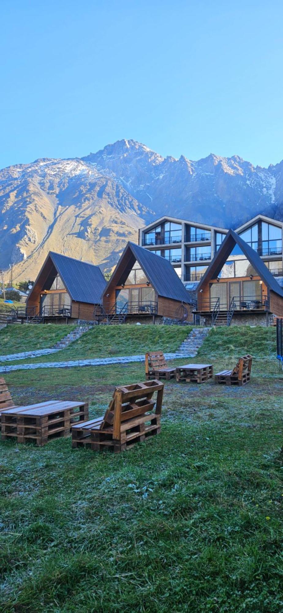 Misty Rocks Kazbegi Apartamento Exterior foto